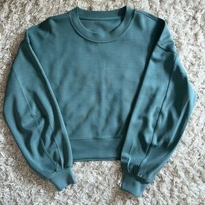 Lululemon crop sweatshirt
